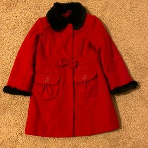London Fog girls’ 2T Winter/Christmas fancy coat. Red with black fur trim